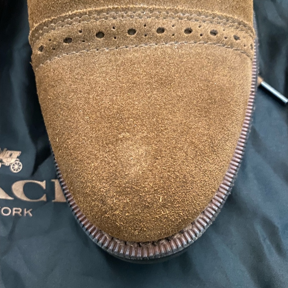 Coach Mens hand stitched boots and drawstring bag. - Picture 2 of 5